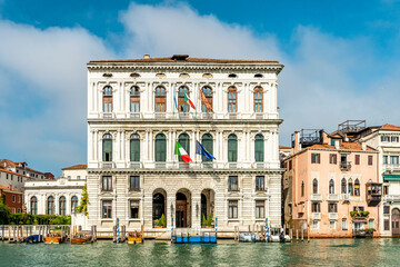 Naklejka premium Palazzo Corner della Ca' Granda, also called Palazzo Cornaro, Renaissance-style palace overlooking the Grand Canal, current seat of the province of Venice, Venice, Italy