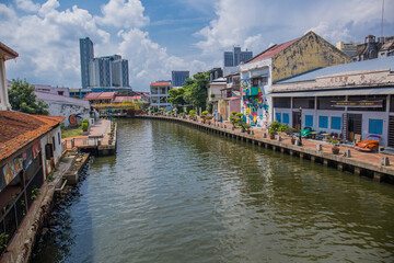 Melaka, Malaysia - July 28 2019: The Malacca River which flows through the middle of Malacca City in Malacca, Malaysia - obrazy, fototapety, plakaty