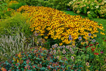 Obraz premium Die schönsten Blumenrabatten