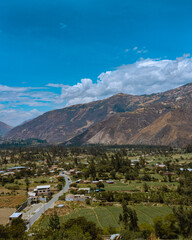 Naklejka premium Vista del pueblo de Yungay, Ancash, Perú