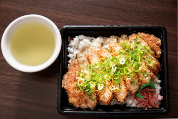 お弁当　豚ロースカツ弁当