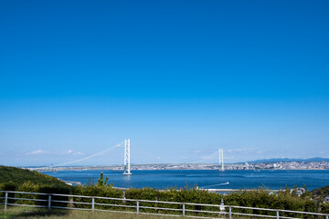 明石海峡大橋　　本州と淡路島を結ぶ世界最長の吊り橋