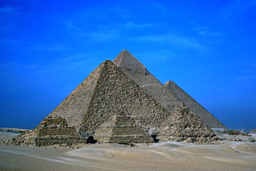 Fototapeta na wymiar Pirâmides de Gizé. Giza. Cairo. Egito.