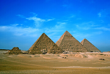 Pirâmides de Gizé. Giza. Cairo. Egito. - obrazy, fototapety, plakaty