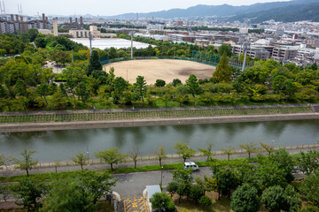 Obraz premium river in the city