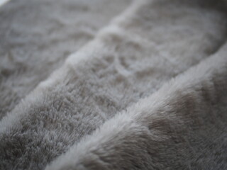 グレーのラビットファー風フェイクファー