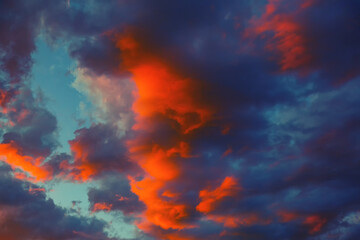 Fototapeta na wymiar dramatic and colorful sunset sky