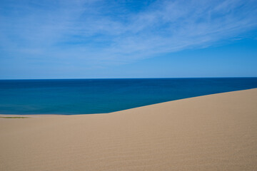 鳥取砂丘と日本海