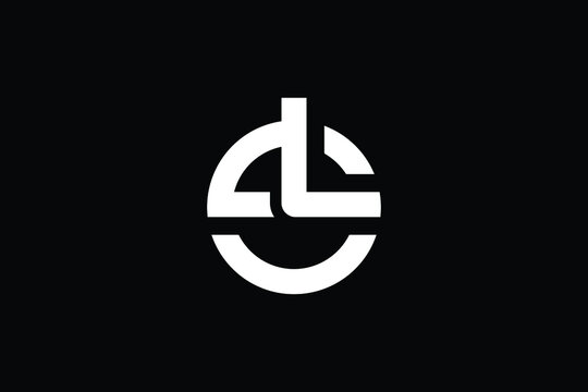 SL logo letter design on luxury background. LS logo monogram initials letter concept. SL icon logo design. LS elegant and Professional letter icon design on black background. S L LS SL