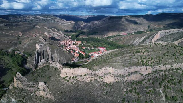 La Olla fold in the Aliaga Geological Park. Municipality of Aliaga. Comarca de las Cuencas Mineras. Teruel Province, Aragon, Spain, Europe