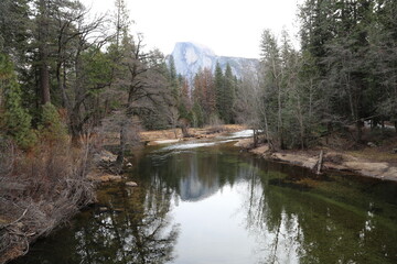 Fototapeta na wymiar Paisagens Yosemite Park