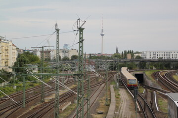 S-Bahn Berlin mit Fernsehturm