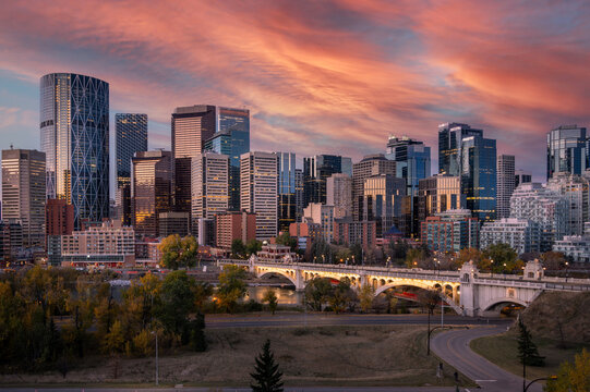 View of Calgarys beautiful skyline along the Bow River at sunrise