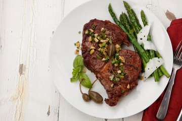 Grilled Steak with Asparagus