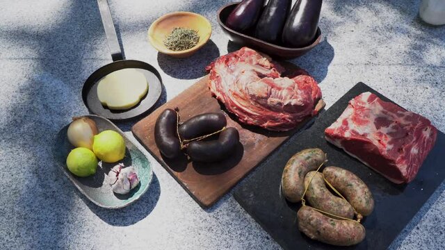 Preparando la carne para el asado