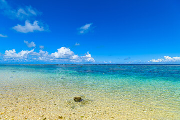 沖縄県宮古島、新城海岸の風景 © segawa7