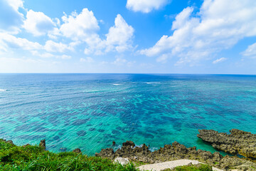 Fototapeta na wymiar 沖縄県宮古島、イムギャーマリンガーデンからの風景