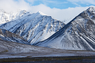 alaska mountain with snow