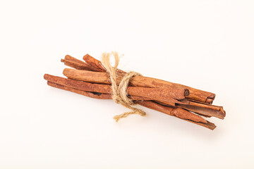 Aroma Cinnamon stick heap isolated