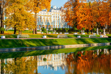 Fototapeta na wymiar Catherine palace and park in autumn foliage, Tsarskoe Selo (Pushkin), Saint Petersburg, Russia