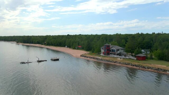 Beautiful lake house in Madeline island, wisconsin, perfect vacation home rental, travel