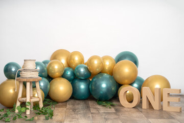 Digitaler Hintergrund für ersten Geburtstag cake smash Thema Dschungel gold grün ohne Geburtstagstorte Vs2