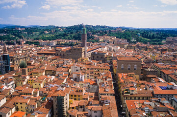 イタリア　フィレンツェ　ジョットの鐘楼から眺めるヴェッキオ宮殿