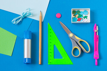 How to make card with volumetric Christmas ball. Step 1