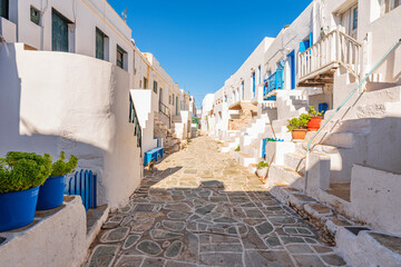 Il caratteristico quartiere del Castro nel villaggio di Chora, isola di Folegandros GR	