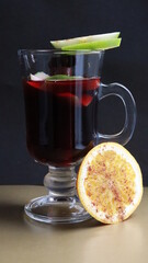 mulled wine with fruit