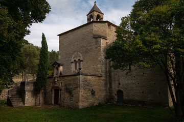 Fototapeta na wymiar chapel of Grosseau in the country side near the mont ventoux ,Malocene vaucluce provence France