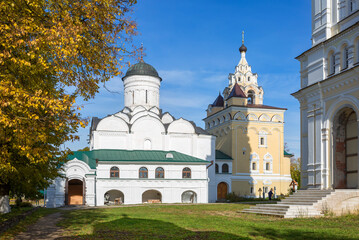 Fototapeta na wymiar The city of Kirzhach, Vladimir region, Russia, the Annunciation Monastery. The monastery was founded by St. Sergius of Radonezh in 1358. In the 16th century, the monastery was rebuilt in stone.