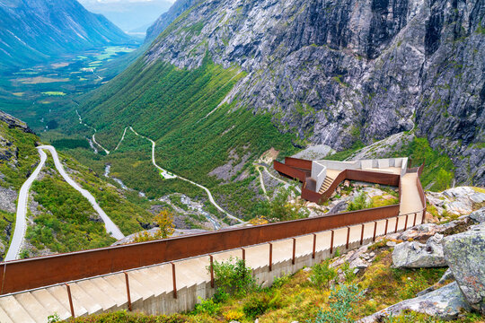 Aussichtsplattform am Trollstigen, M&oslash;re og Romsdal, Vestland, Norwegen, 