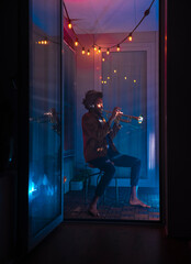 Bare feet trumpet player