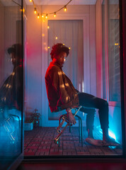 Bare feet trumpet player