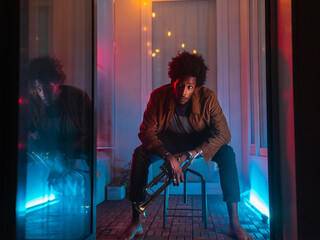 Bare feet trumpet player