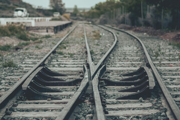 Fototapeta premium Cruce de vías de ferrocarril