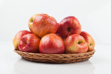 Fototapeta na wymiar 신선한 과일 사과
