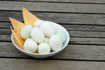 Duck eggs put in white bowl on wooden  © chuanthit