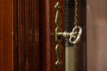 door handle and key