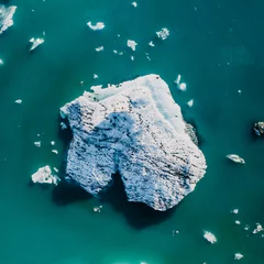 Crédence de cuisine en verre imprimé Glaciers Vue aérienne sur l& 39 iceberg dans la lagune glaciaire de Jokusarlon
