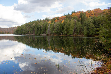 Fototapeta na wymiar Gatineau Park, Quebec, Canada in Fall