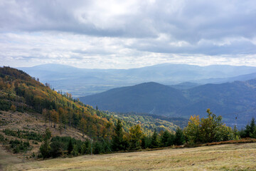 Szczyrk i okolice góry Klimczok późnym latem.