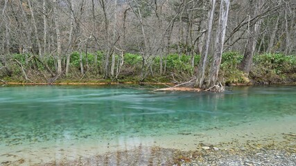 エメラルドグリーンの梓川の流れ＠上高地、長野