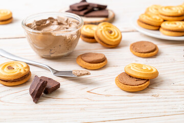 cookies with chocolate cream