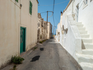 Fototapeta na wymiar Beauty narrow alley at kythira