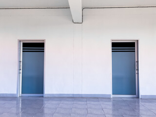 Glassdoors of the meeting room in the secondary school.