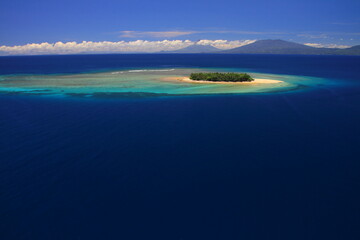 Fototapeta na wymiar tropical island in the Philippines