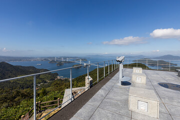 大島亀老山から見た来島海峡大橋（しまなみ海道）