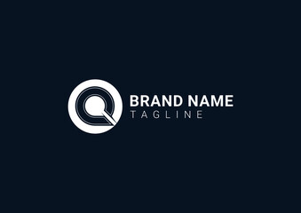 Obraz premium Q professional letter logo and icon design template